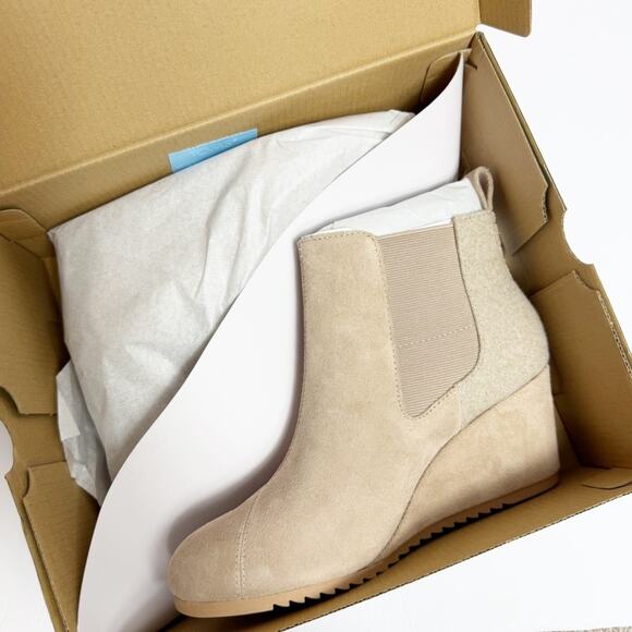 TOMS BAILEY WARM TAUPE FASHION PULL ON ROUNDED TOE WEDGE ANKLE BOOTS SIZE 8 NEW - Picture 6 of 8